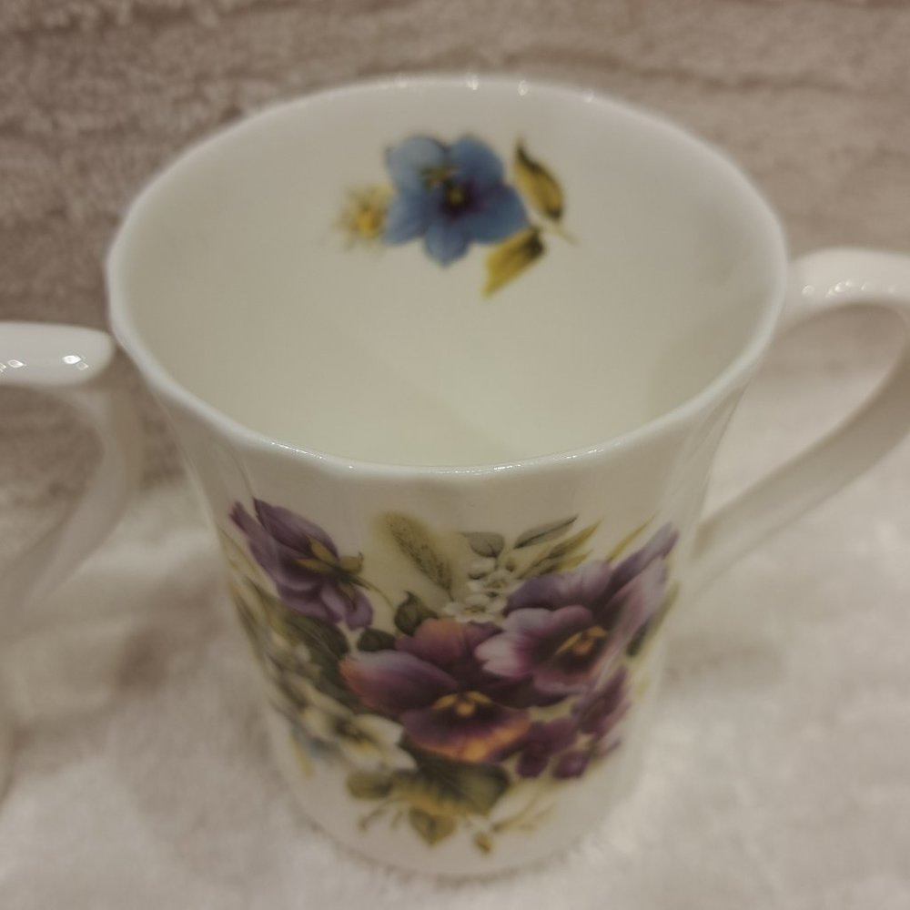 2 Bone China Floral Teacups Mugs - Picture 3 of 7